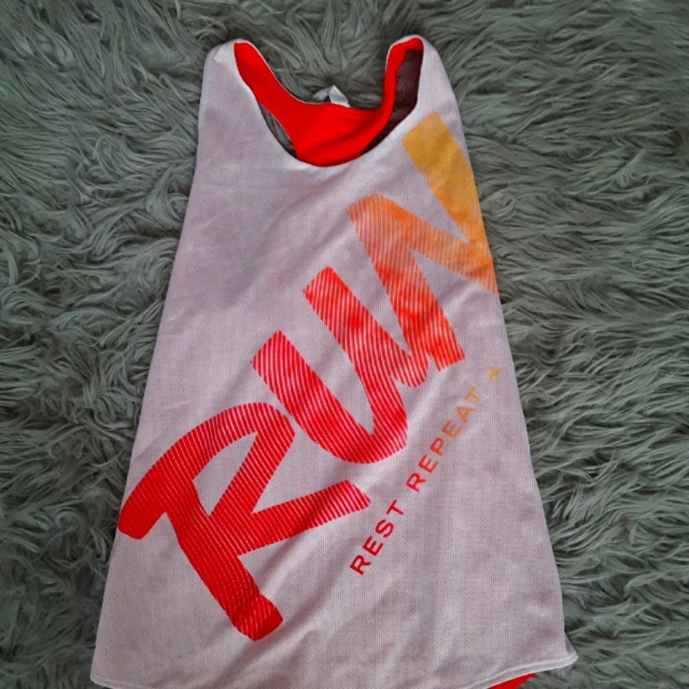 Active sports top